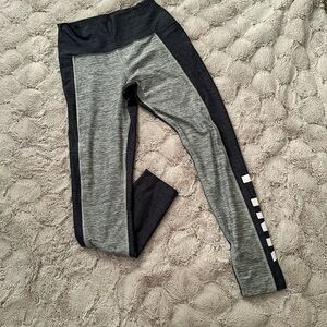 PINK Ultimate Leggings With Pockets Size M